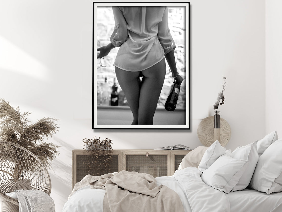 Wall Art 30cmx40cm Woman Drinking Wine , Black and White, Black Frame Canvas